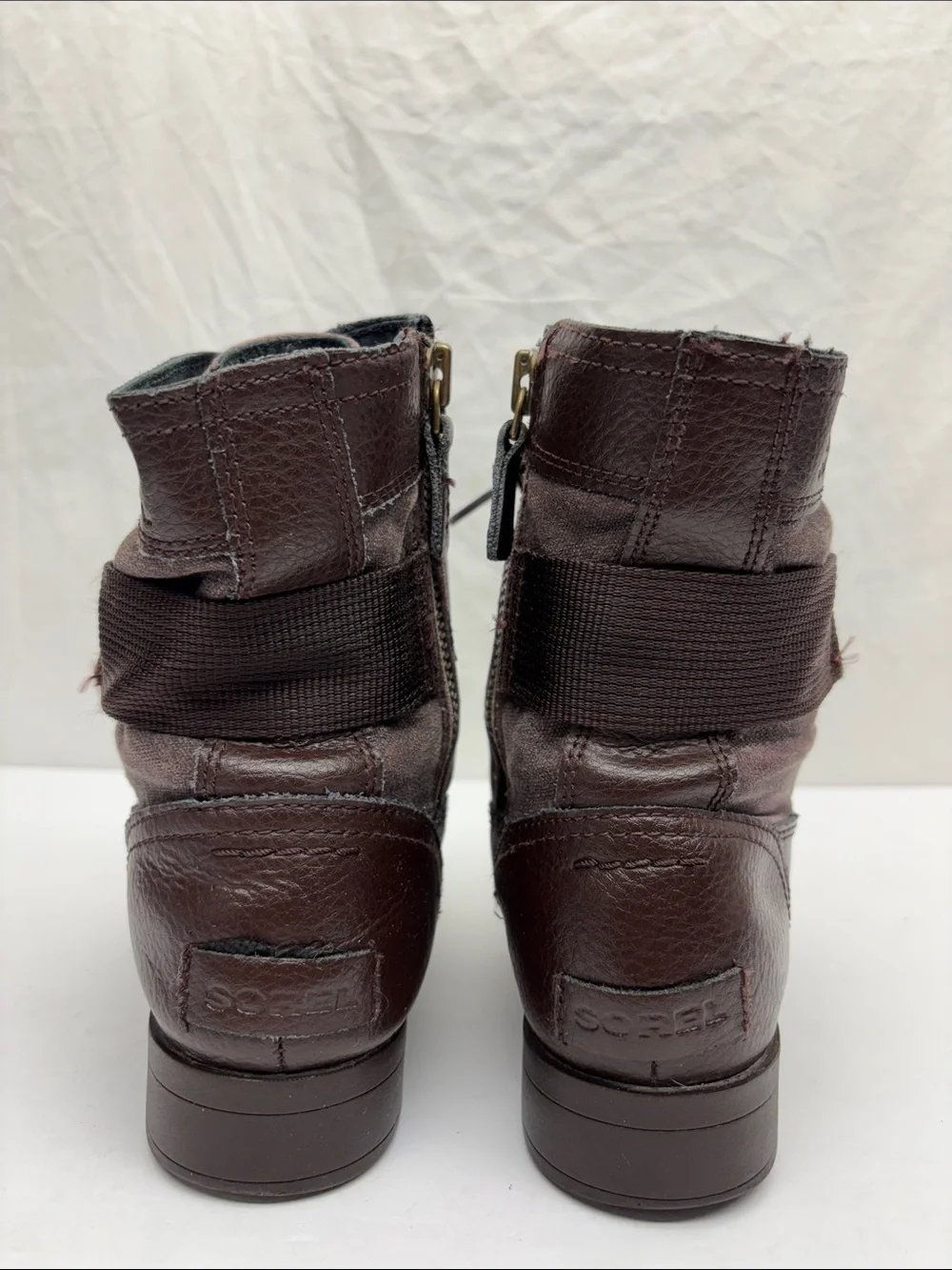 Sorel Dark Brown Combat boots for big girl size 4, box 42